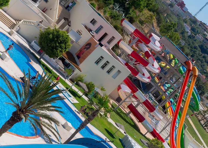 Mnar Park Aqua Park Aparthotel